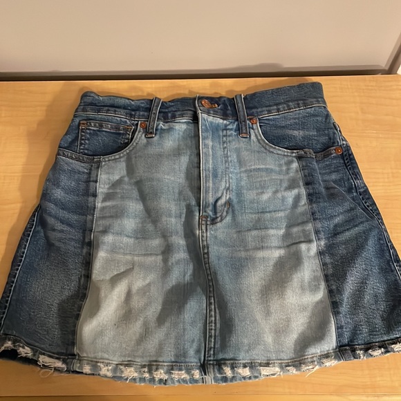 Madewell Pieced McCarren Denim Jean Two Toned Raw Hem Mini Skirt sz. 27 - Picture 3 of 6